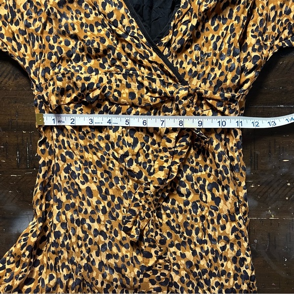 Zara Leopard Print Wrap Midi Dress Size Small Mob Wife Maximalist Animal Brunch - Picture 4 of 11